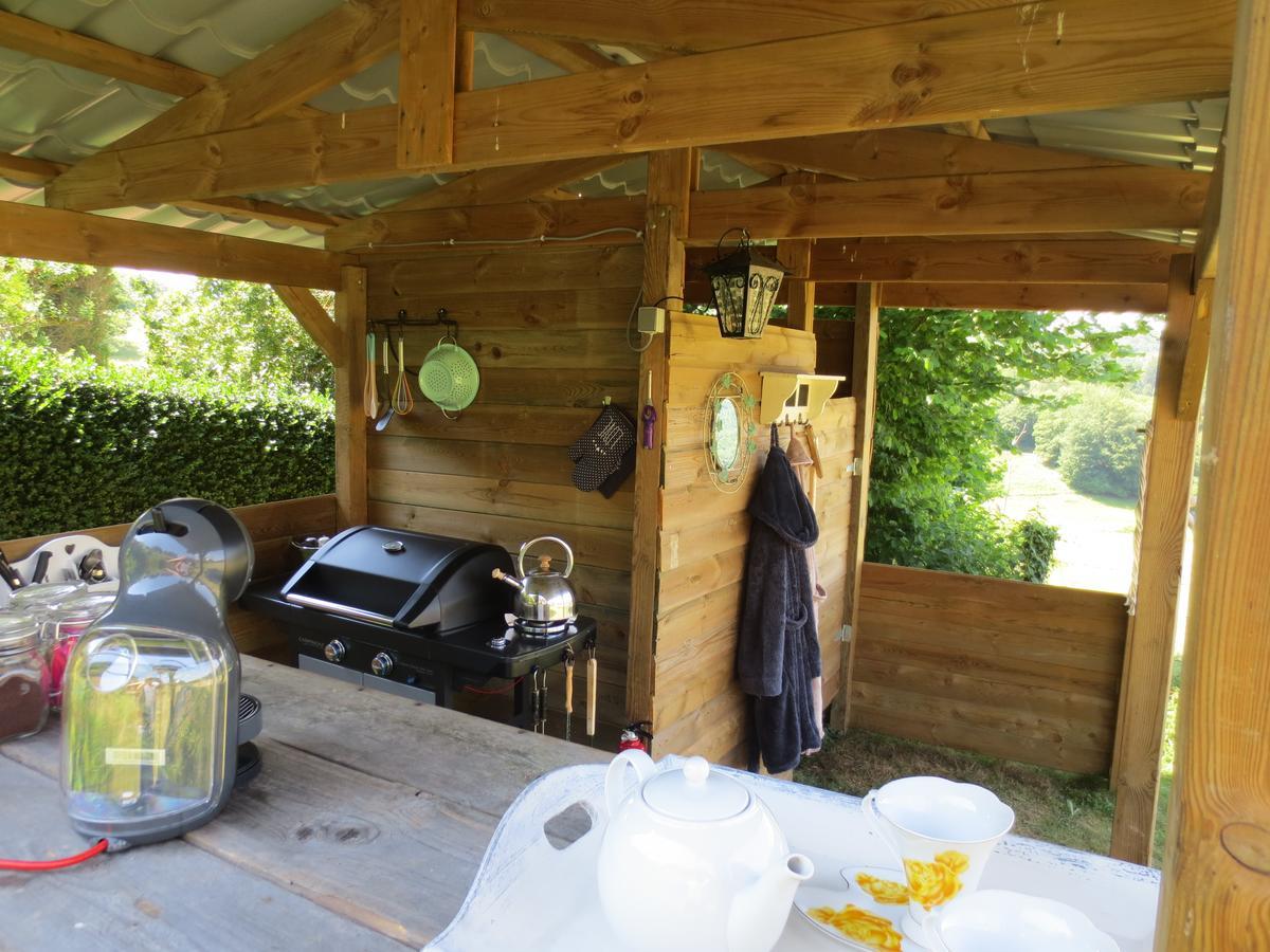 Formidable B&B Saint-Julien-le-Petit Eksteriør bilde